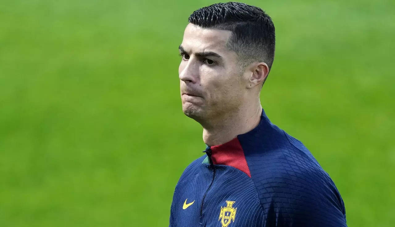 Man Utd hint Cristiano Ronaldo is going nowhere as leaked pictures