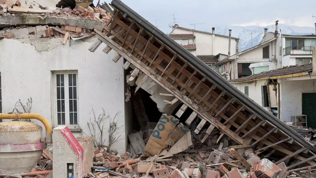 Did you see yourself getting stranded because of an earthquake? Know what it means | Spirituality News, Times Now