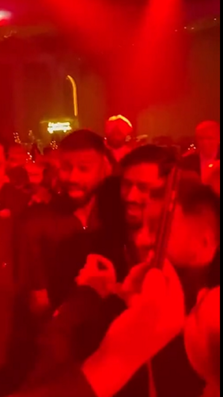 MS Dhoni shakes a leg with Hardik Pandya in Dubai