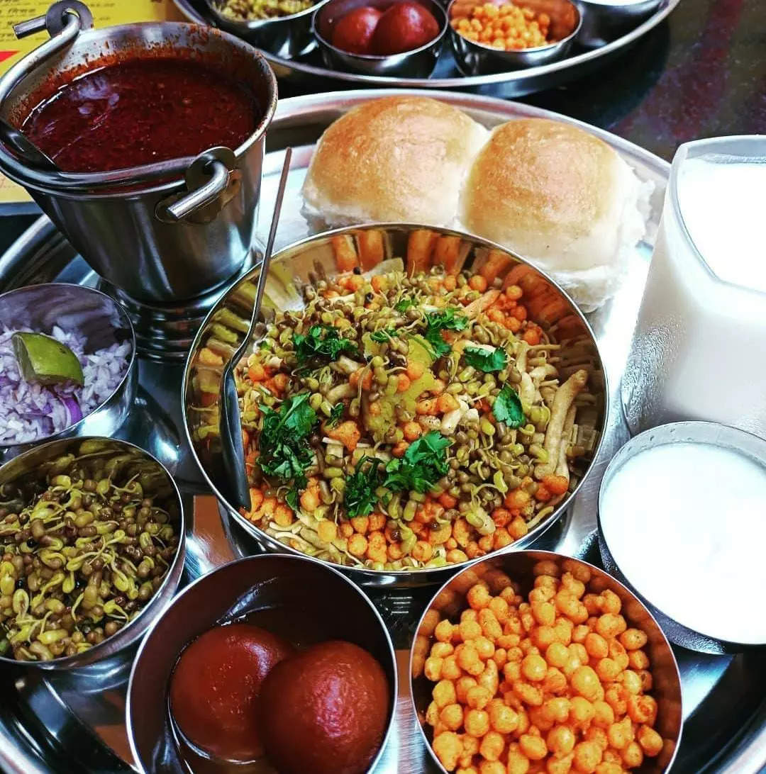 Pune's Misal Pavs! From Puneri to Kolhapuri to Nashik, here's a list of 5 famous Misal pavs and where to find them