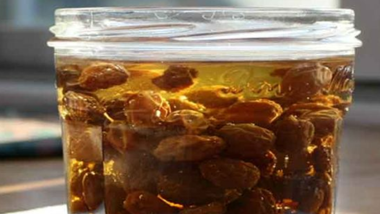 Acne Drink raisin water everyday to get rid of acne! Lifestyle News