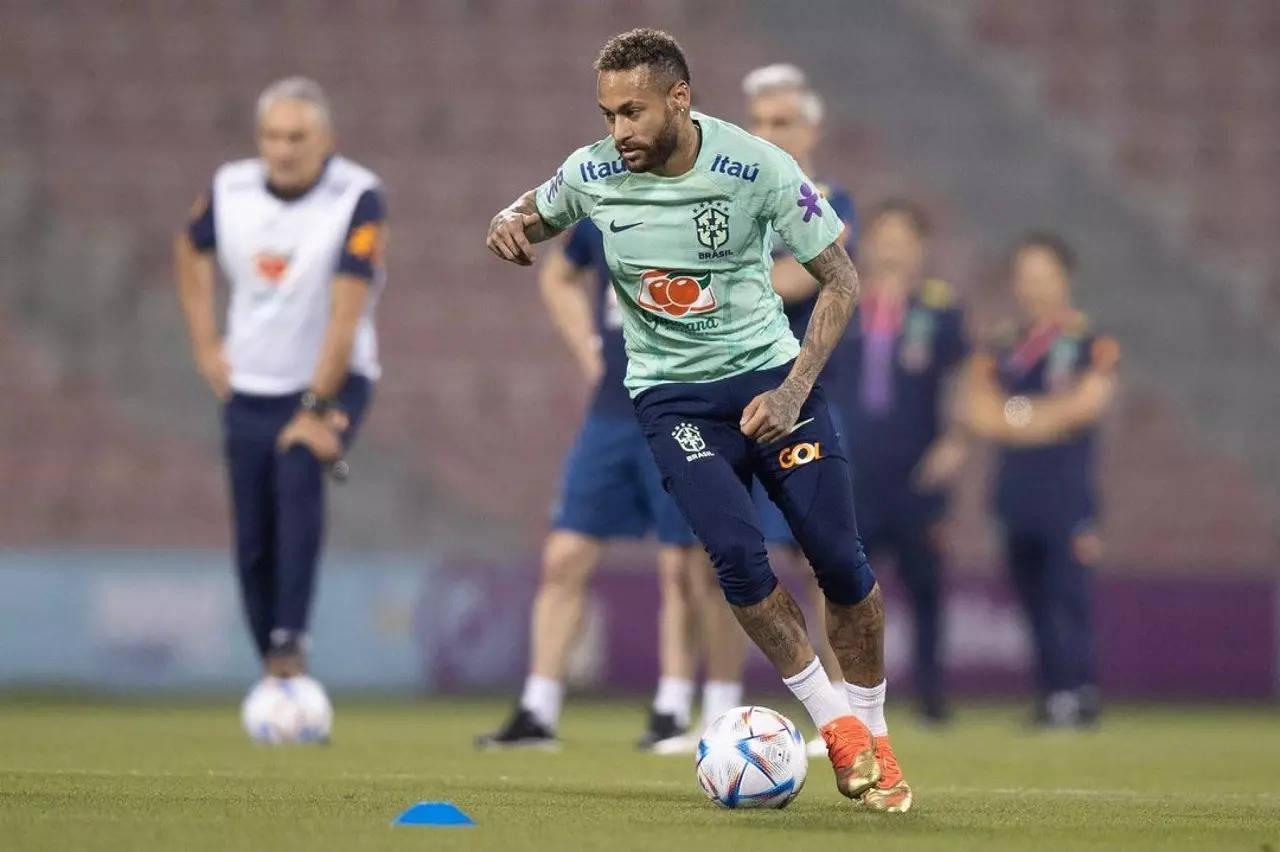 WATCH: Neymar returns to Brazil's training ahead of team's FIFA World Cup Round of 16 match against South Korea