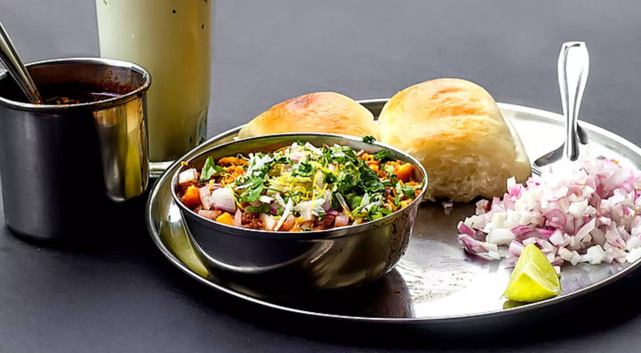 looking-for-best-misals-in-pune-don-t-miss-these-six-famous-misal-pav