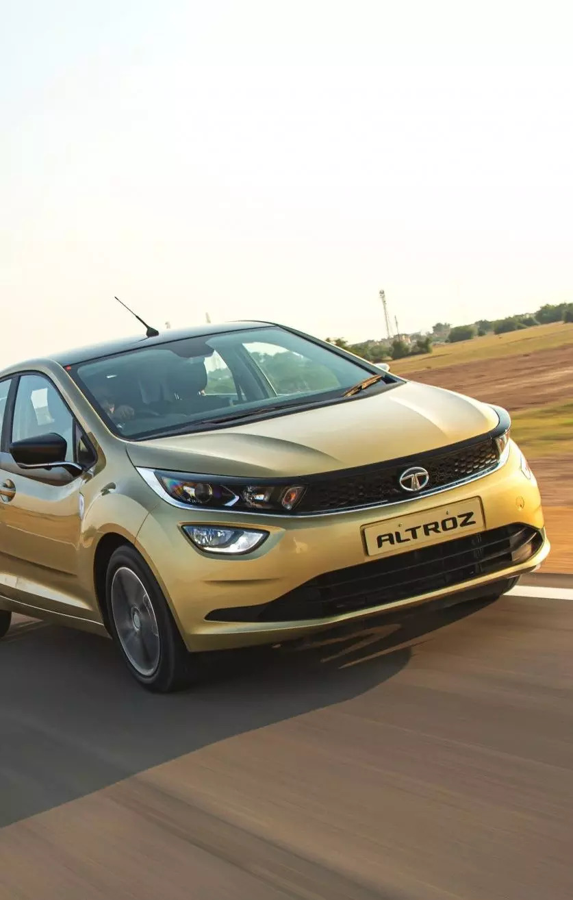 Tata Altroz Benefits up to Rs 20000