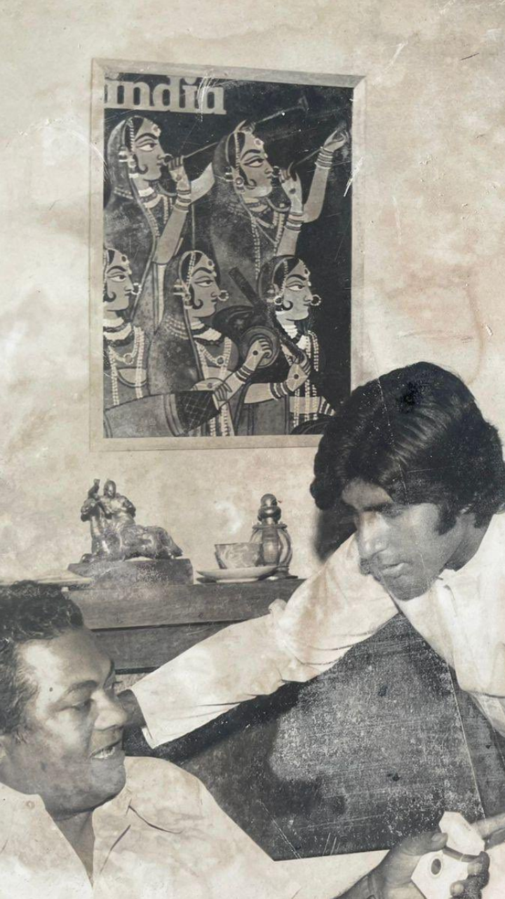 Raveena shares RARE pic of Amitabh Bachchan Ravi Tandon