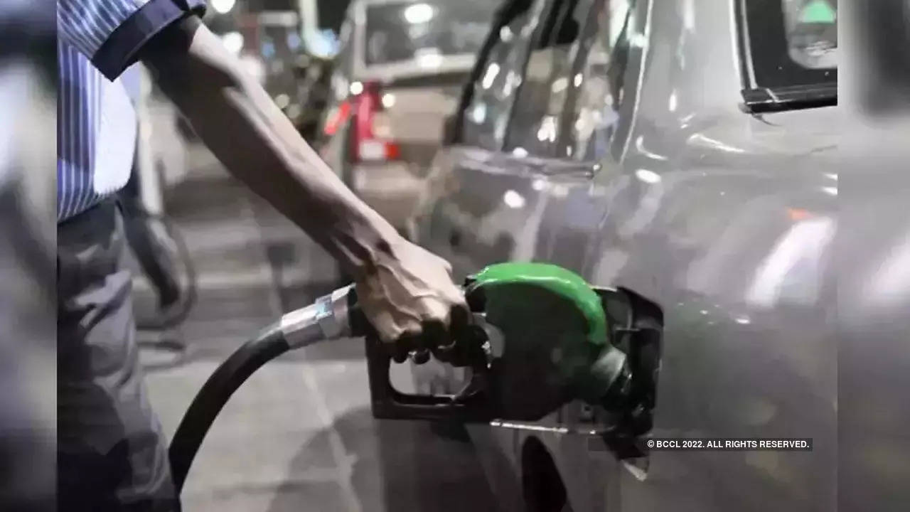 Petrol, diesel prices remain unchanged amid global slump in crude oil; check latest petrol, diesel price Indian cities