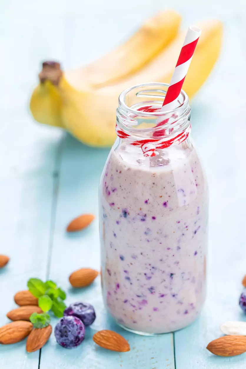 Blueberry banana smoothie