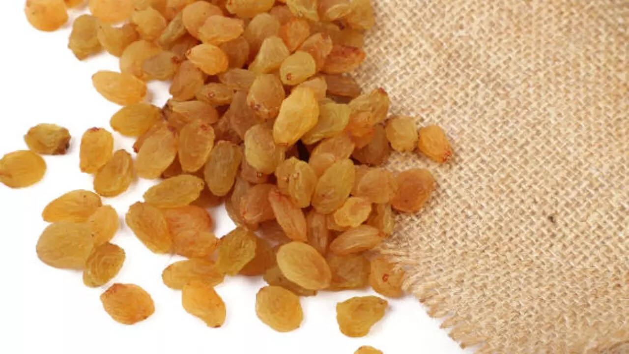 Side effects of raisins, Kishmish may cause weight gain Lifestyle