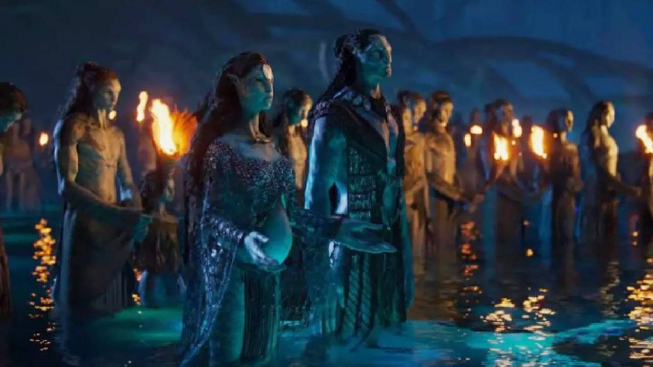 Avatar 2 crosses a 1 billion at box office as Babylon flounders  EWcom