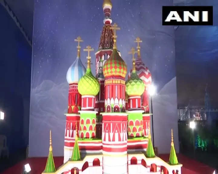 Bengalurus annual cake show Edible Christmas snowman Red Fort on display   City  Times of India Videos