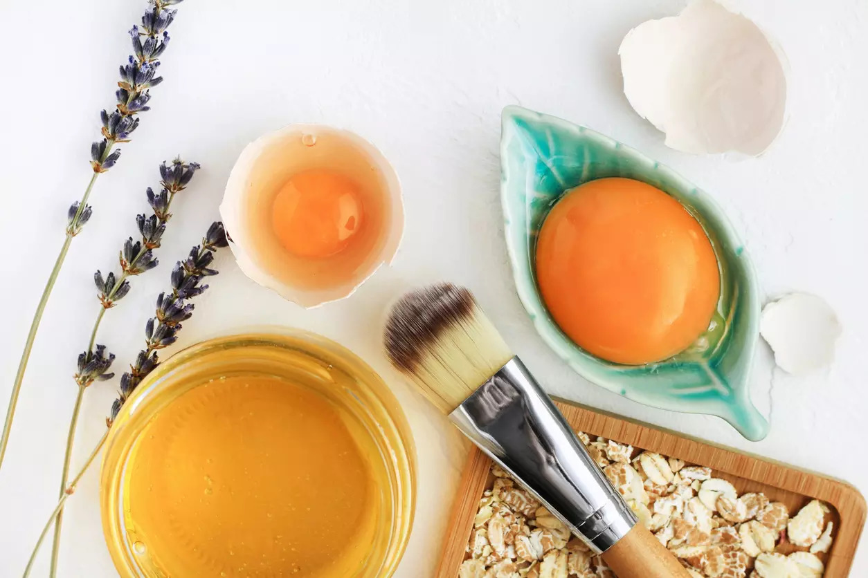 Egg and honey mask