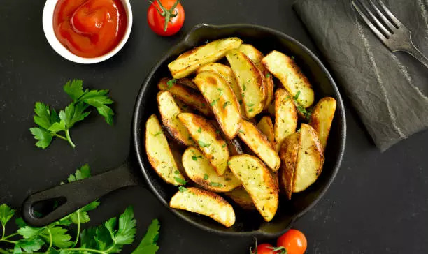 Baked potato wedges