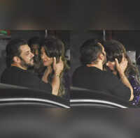 Salman Khan kisses exGF Sangeeta Bijlani at his birthday bash