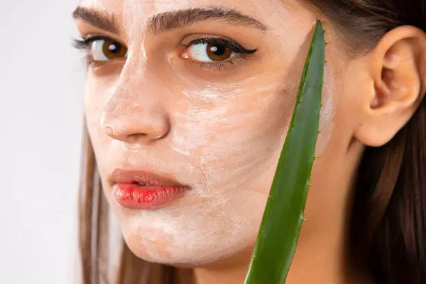 Rice flour cucumber and aloe vera mask