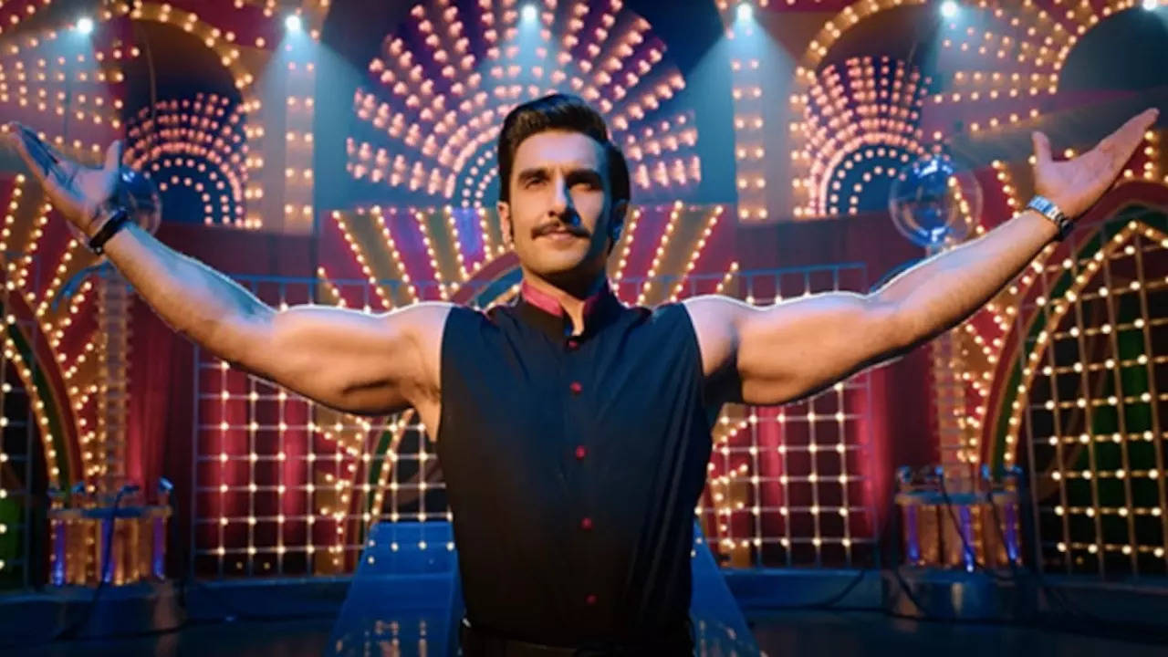 Cirkus box office collection day 4: Ranveer Singh-Rohit Shetty film TANKS after HUGE drop in numbers