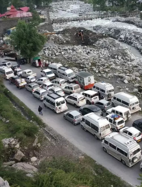 Manali Traffic Live Update