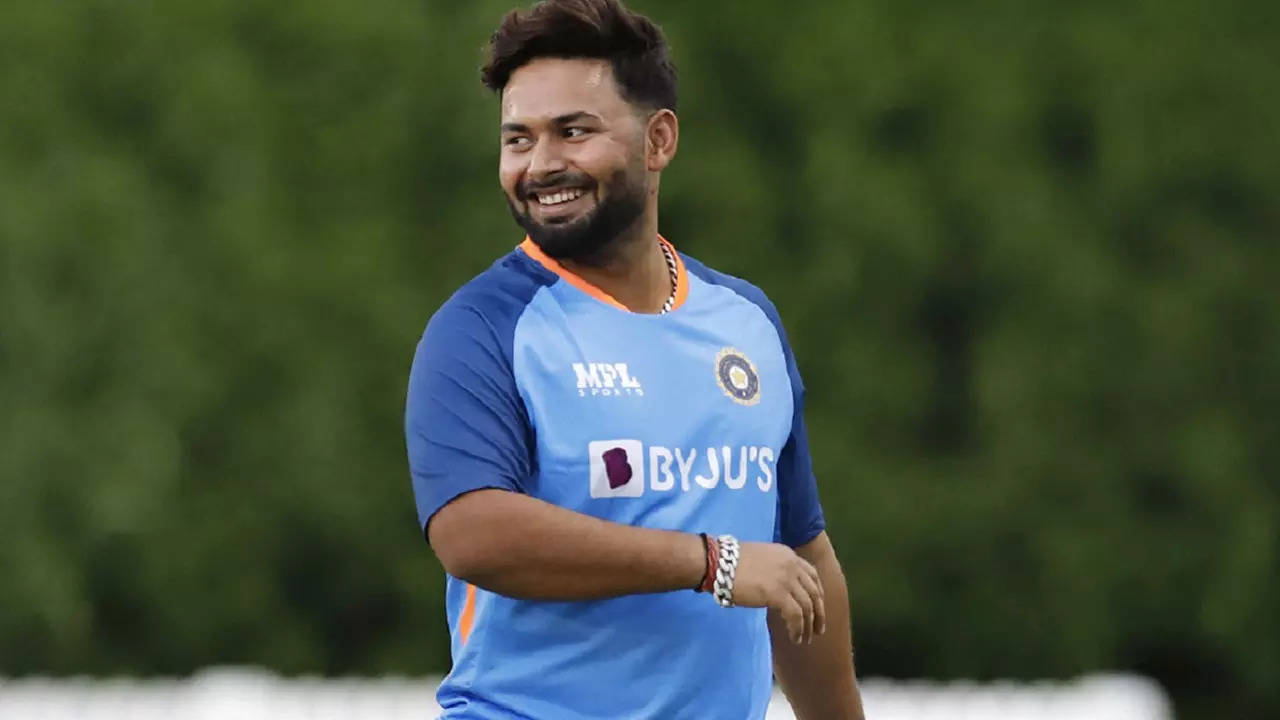 Rishabh Pant undergoes minor plastic surgery on injured forehead, out of  danger