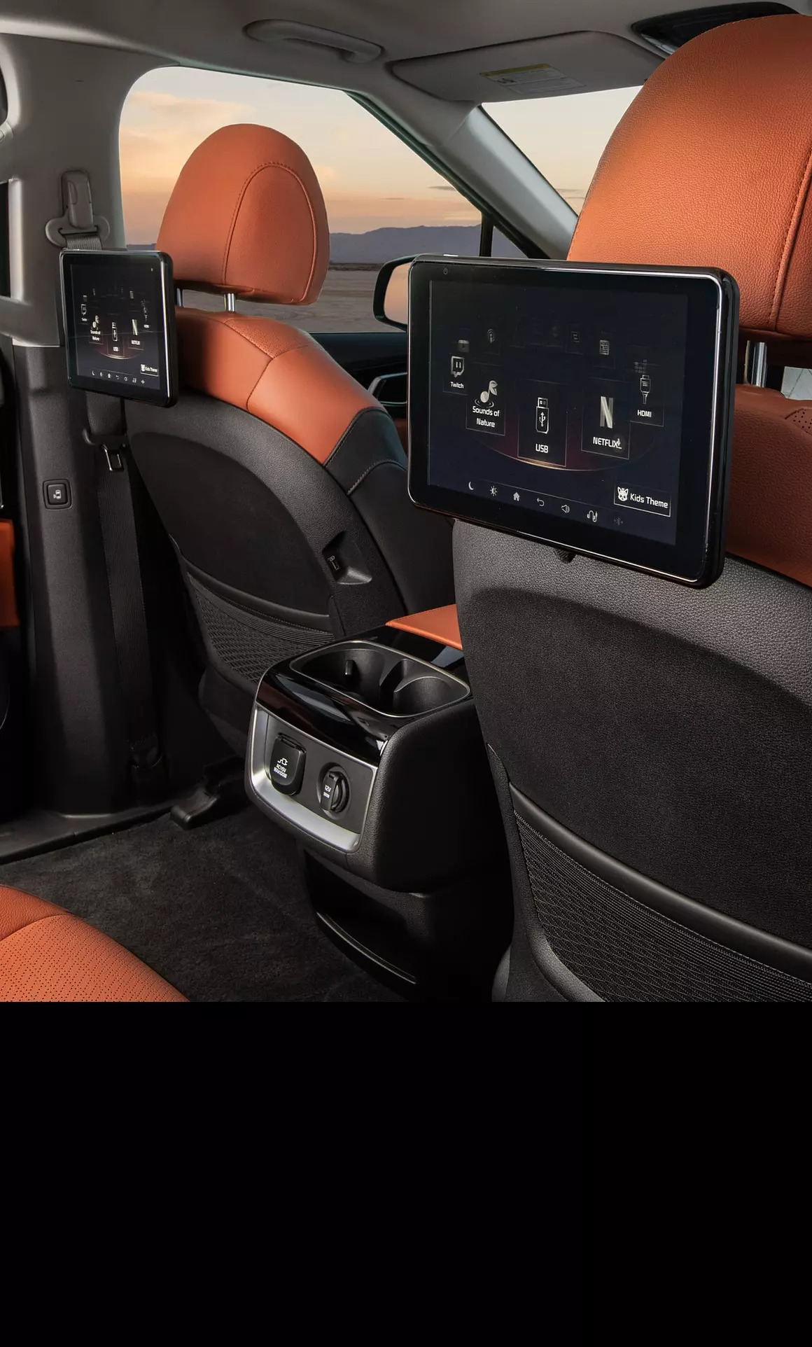 2023 Kia Carnival Modern Interior