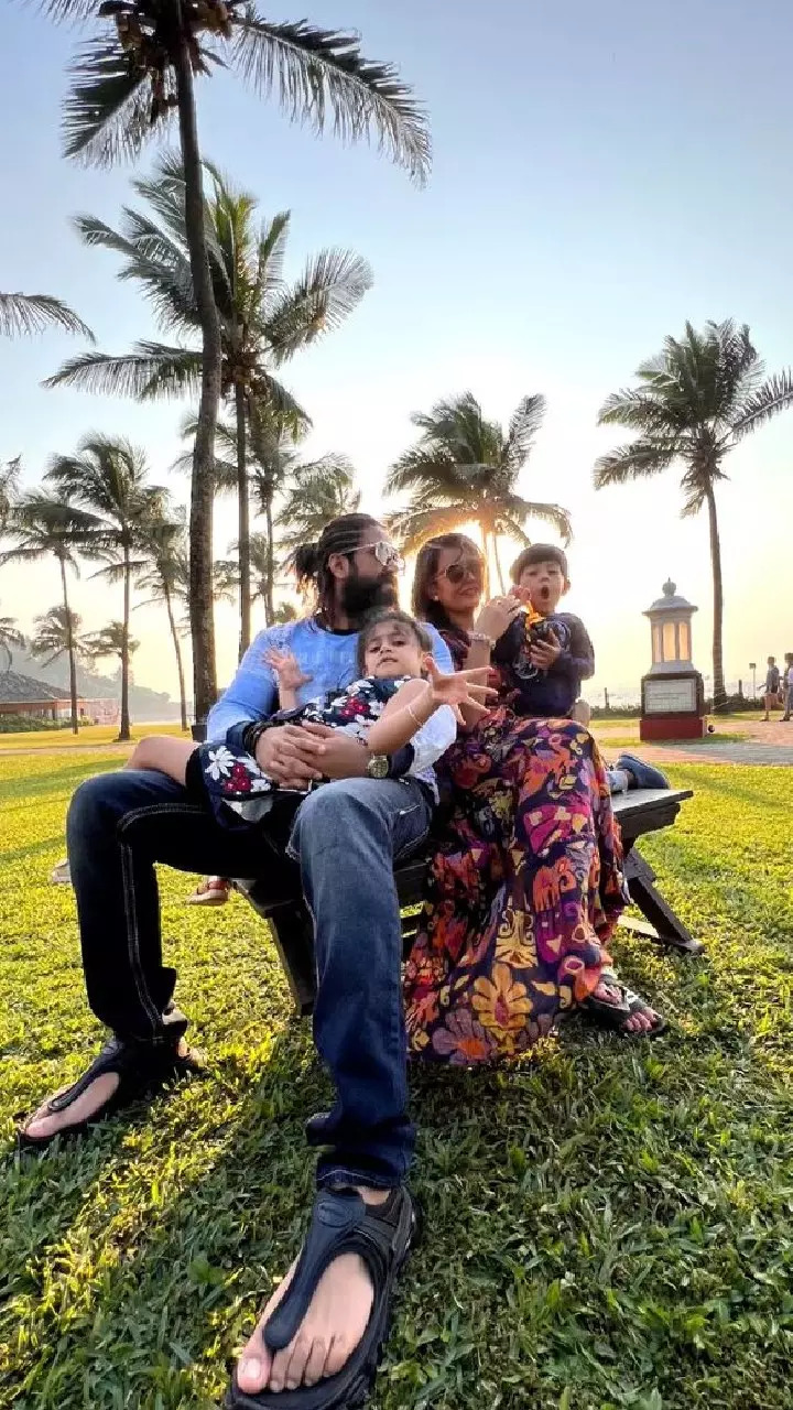 KGF actor Yash is a family man and these PICS are the proof