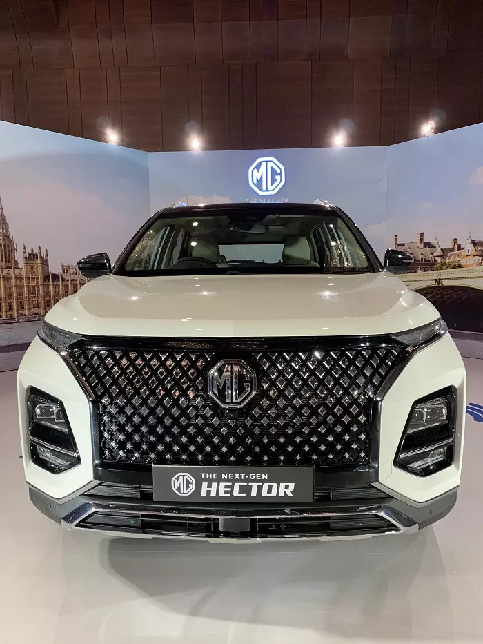 2023 MG Hector Facelift New Grille Design