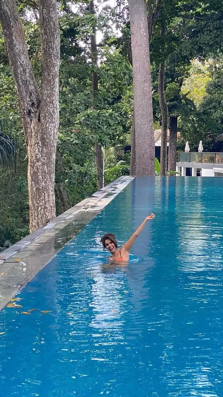 Mallika Sherawat takes dip in pool