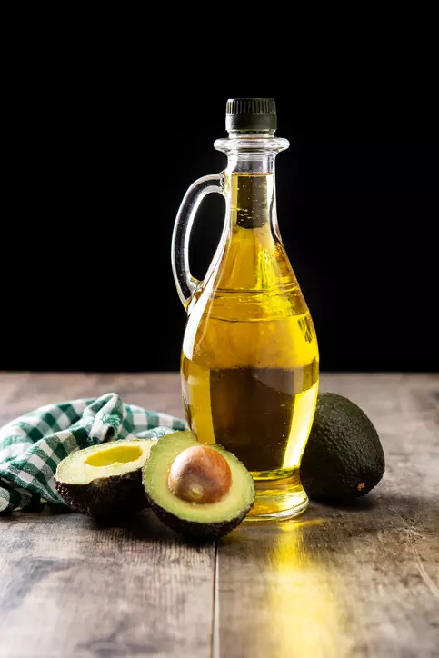 Avocado oil serum