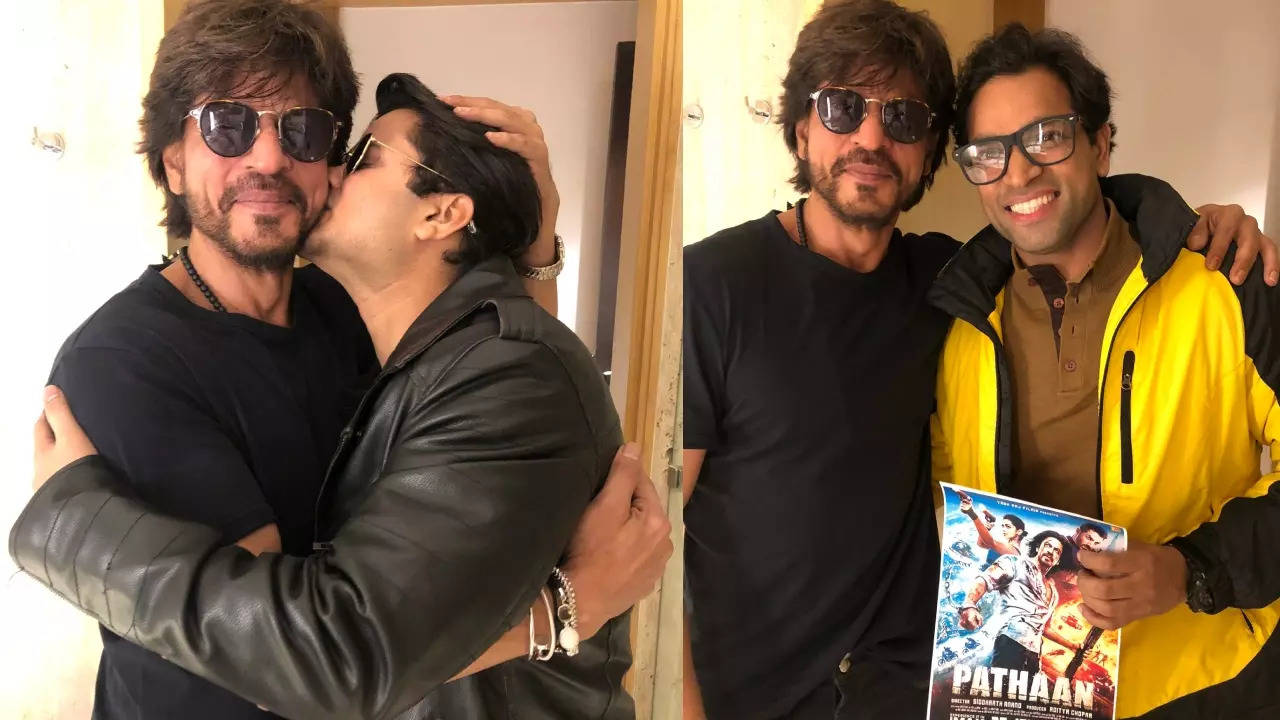 Shah Rukh Khan Welcomes Fans In His Hotel Room At 2 AM 