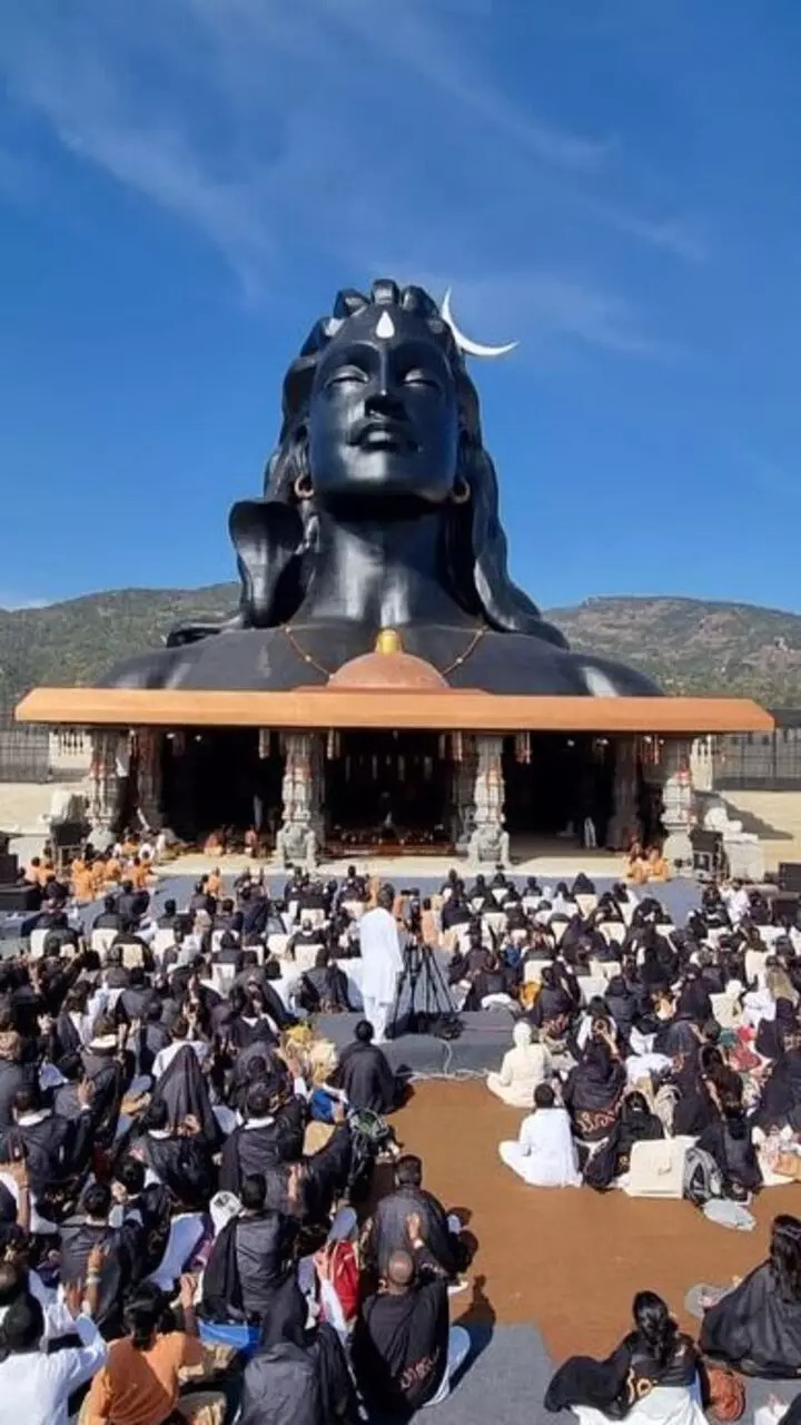 Consecration of Yogeshwara Linga