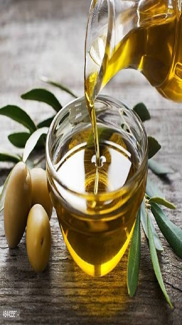 Apply Olive oil moisturizer to soothe dry skin 