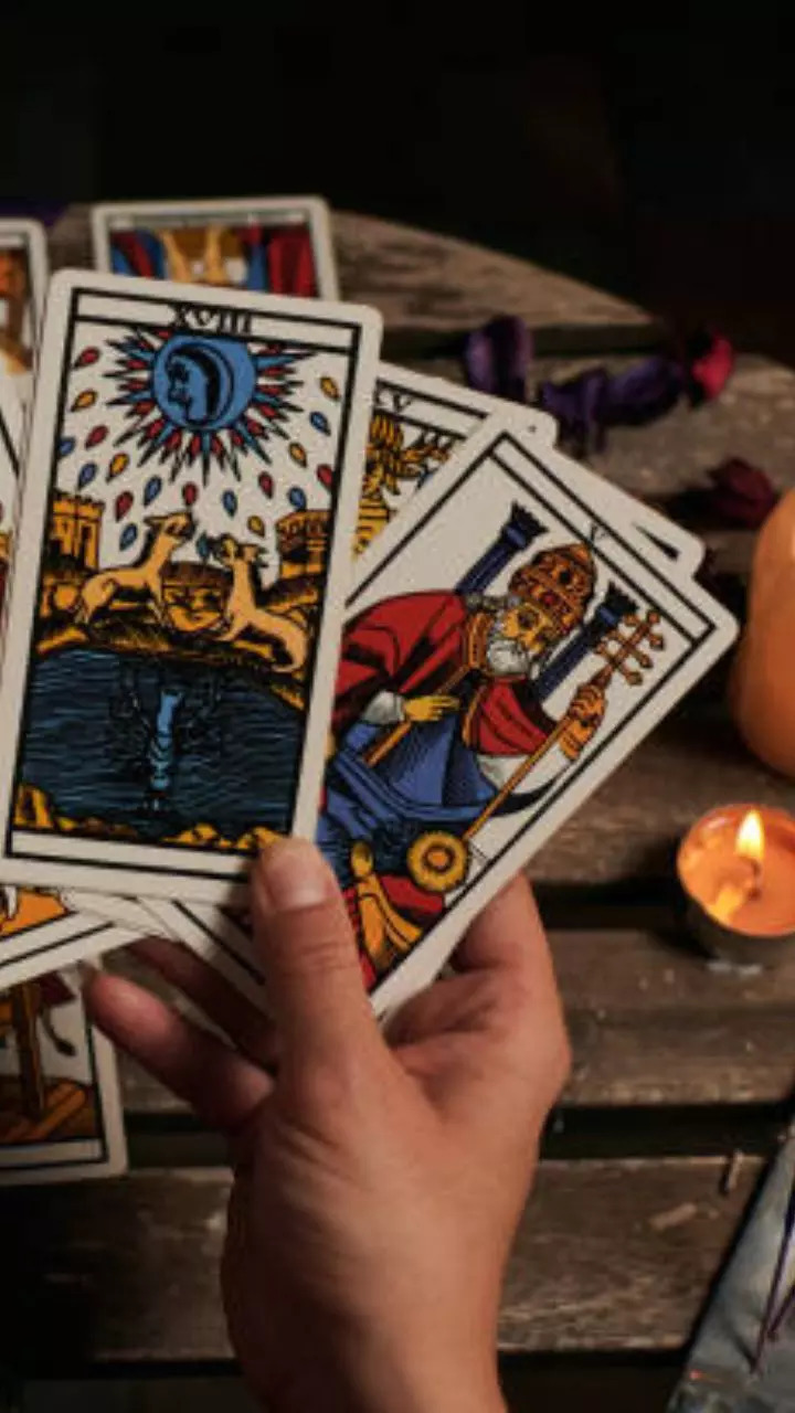 Tarot prediction on Family and Romance