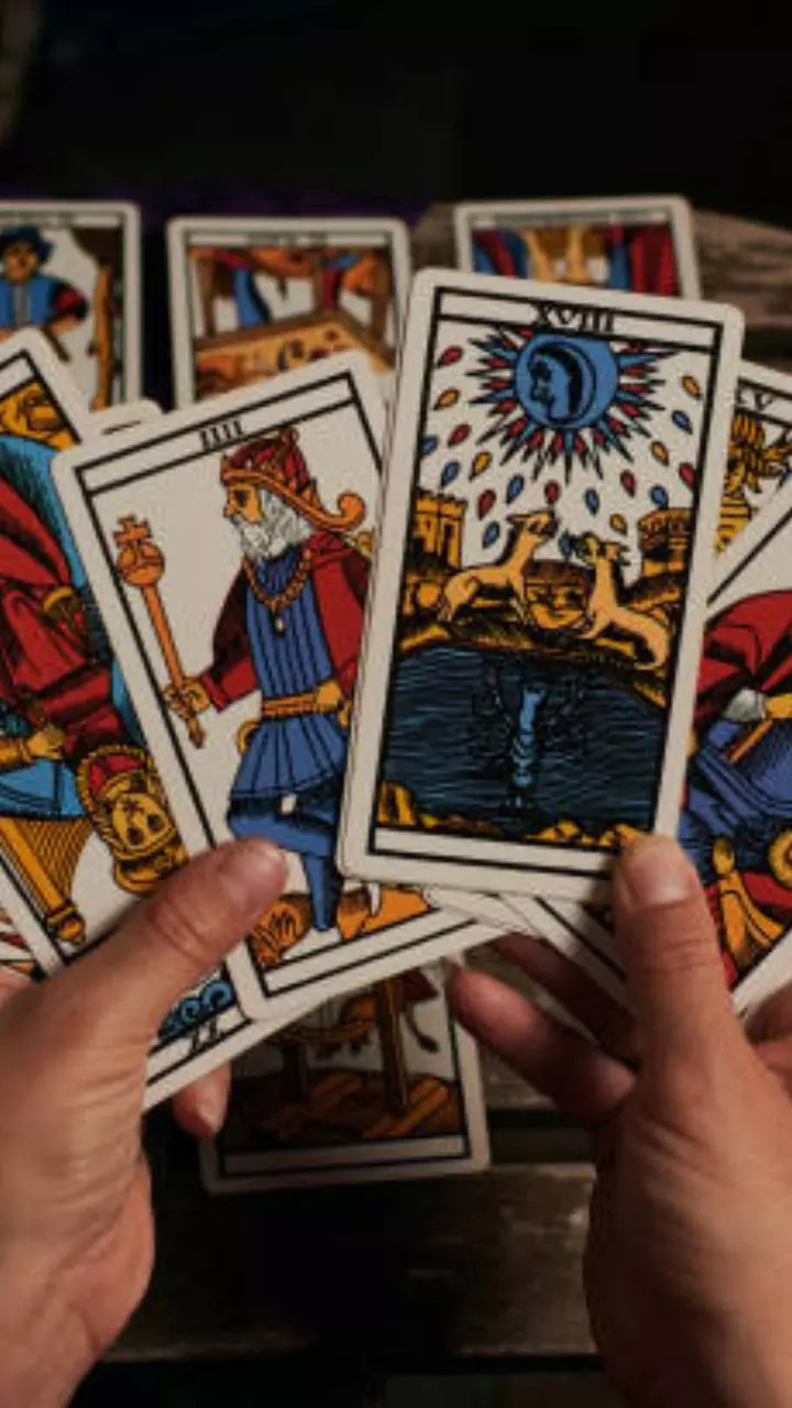 Weekly Tarot Card Readings Astrological predictions from March 6 to March 13