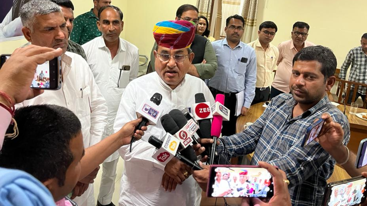 'All criminals are inducted into Bajrang Dal' Ashok Gehlot's minister