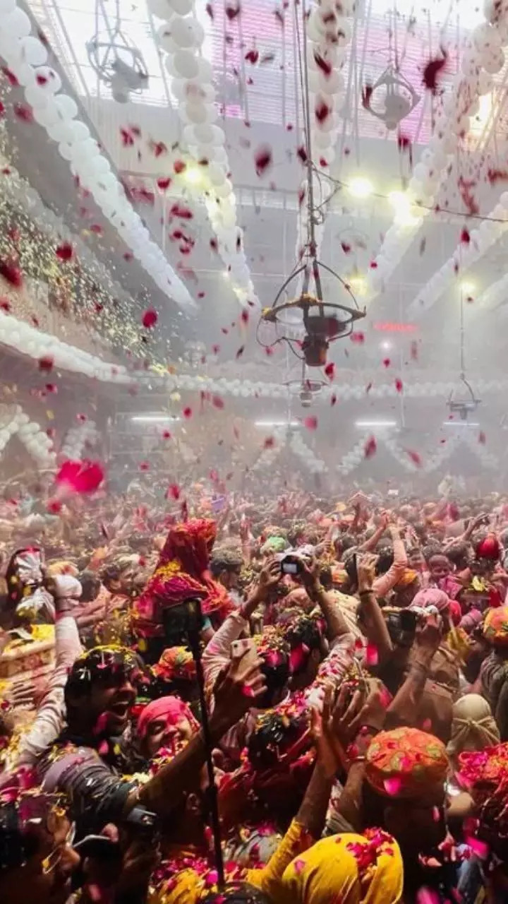 Holi in Banke Bihari Temple