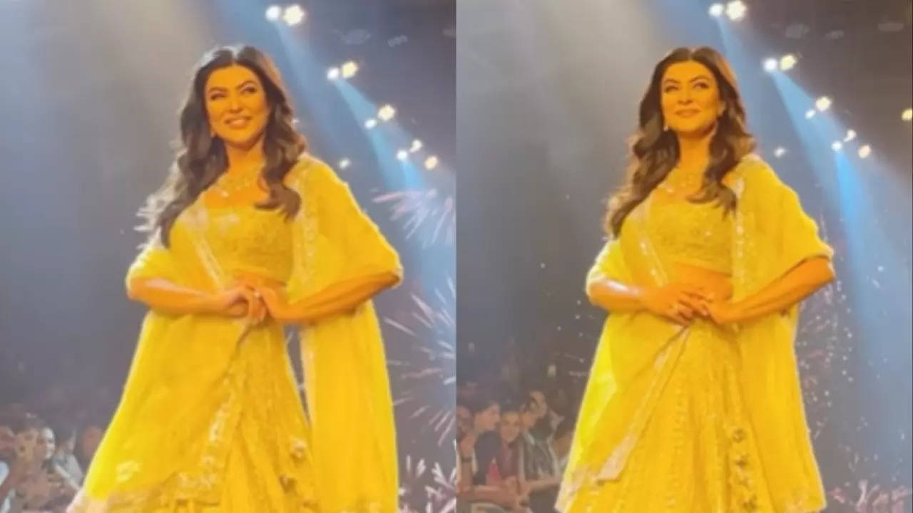 Sushmita Sen walks ramp in gorgeous yellow lehenga at Lakme Fashion Week,  after suffering massive heart attack | WATCH