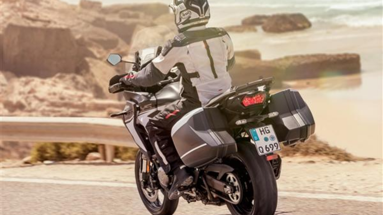 Updated 2023 Versys 1000 officially listed on Kawasaki’s Indian website ...