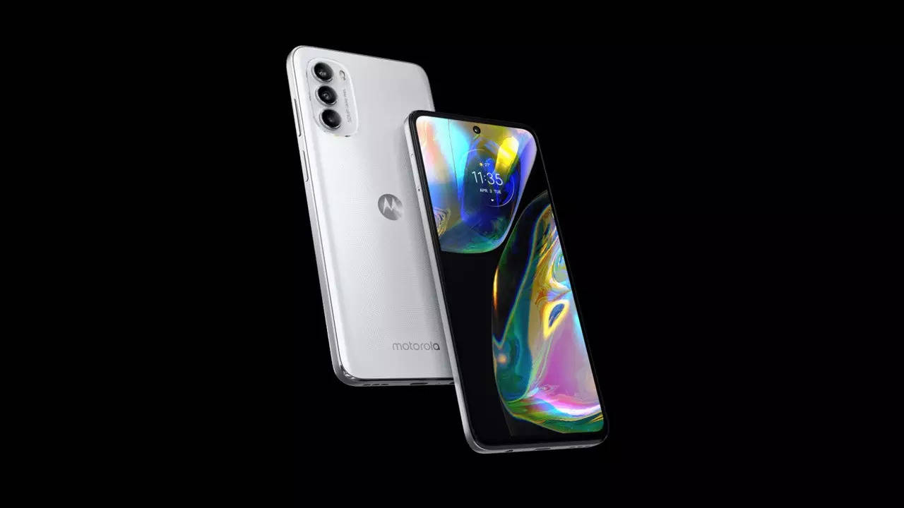 Moto G82