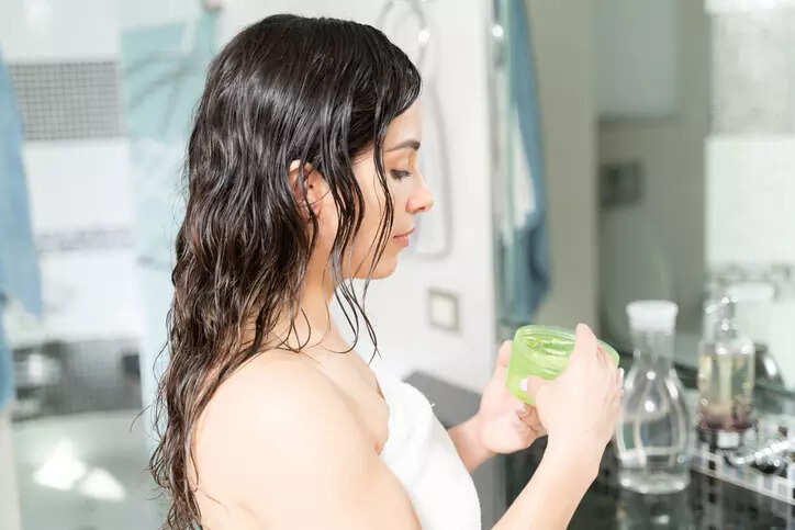 How one can beat hair loss with herbs? Strive these prime 5 cures