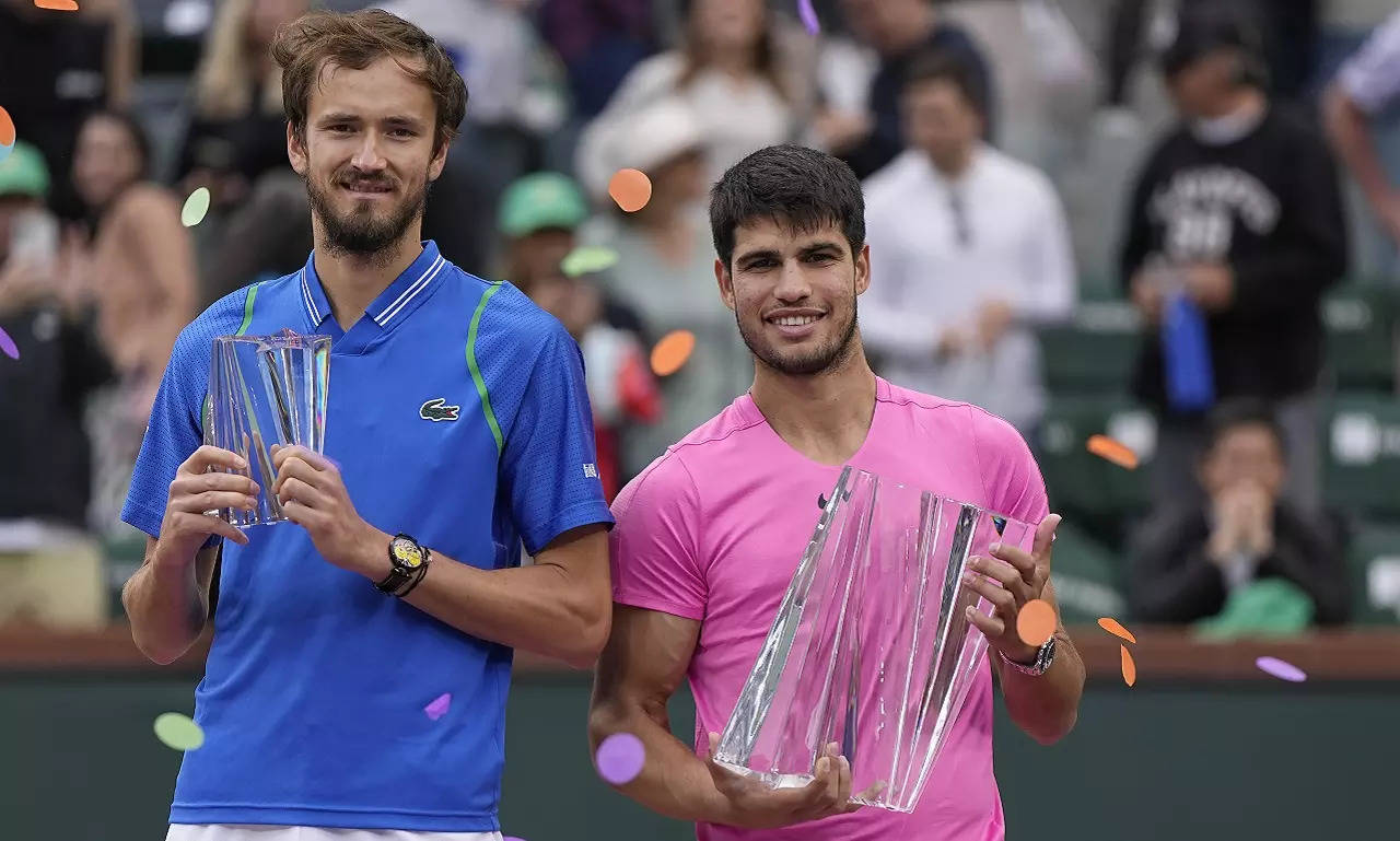 Carlos Alcaraz routs Daniil Medvedev for Indian Wells title, return to