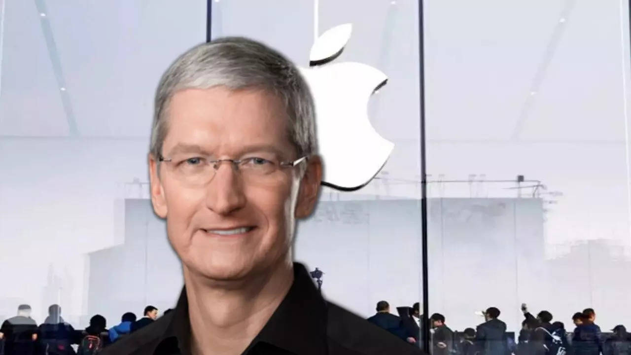 NO FILM, NO VIDEO, NO TV, NO DOCUMENTARY - Apple CEO Tim Cook