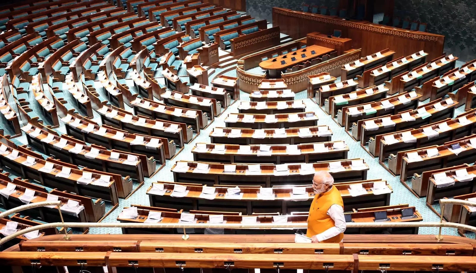 Sudden Inspection Pm Narendra Modi Visits New Parliament Building