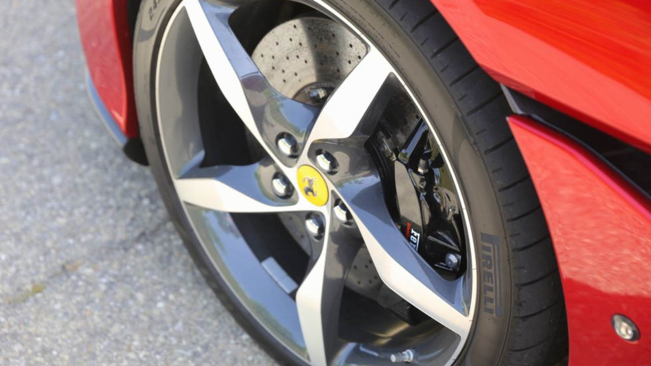 Wheel cub Ferrari - For representational purpose