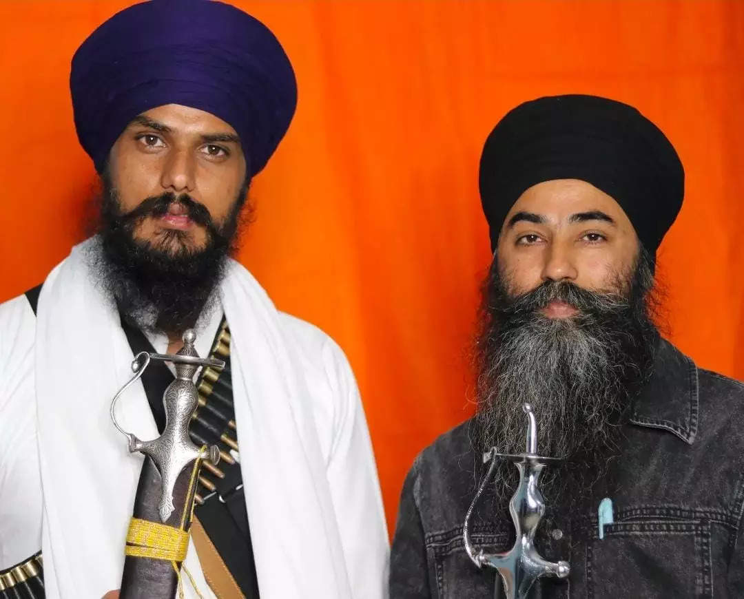 Amritpal Singhs Aide Papalpreet Singh Arrested By Police From Hoshiarpur India News Times Now 6900