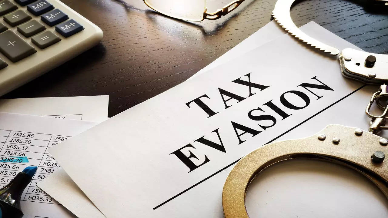 tax evasion, GST