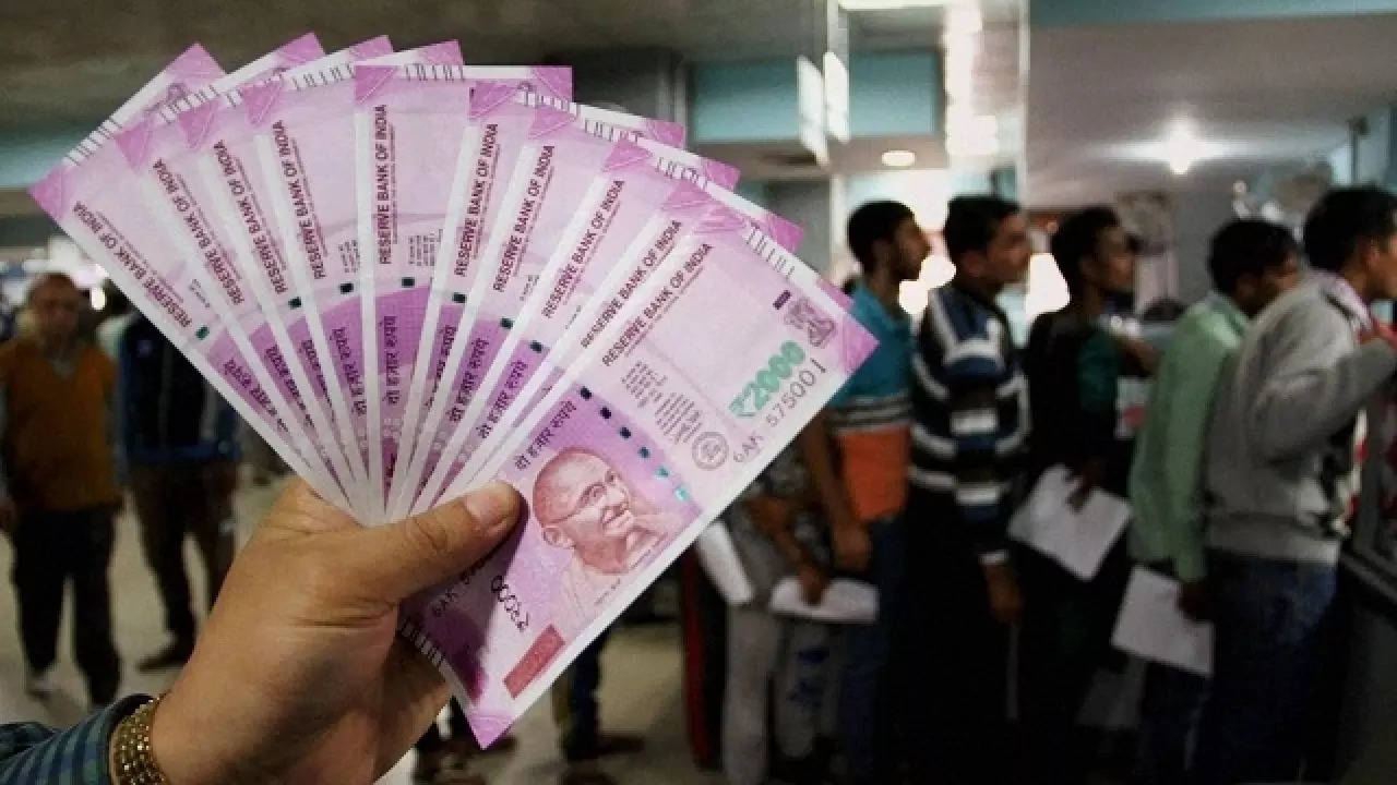 Is Govt Offering Rs 1 Lakh Loan On Payment Of Rs 1,750 Under Mudra Yojana?