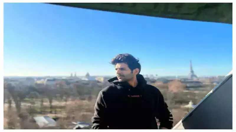 Kartik in Paris: Netizens have a field day with comments on Kartik Aaryan’s France vacay pics
