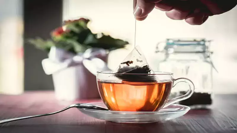 Brew wisely: Unmasking tea bag risks and exploring healthy choices