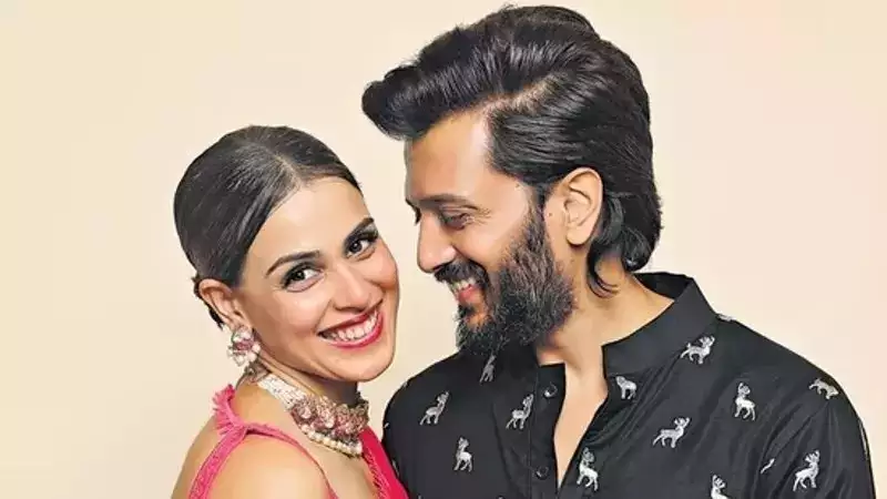 Riteish Deshmukh and Genelia D'Souza's version of 'Dil Mein Baji Guitar' is too cute for words. Watch video