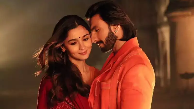 आलिया भट्ट, रणवीर सिंह की फिल्म का गाना 'वे कमलेया' हुआ रिलीज