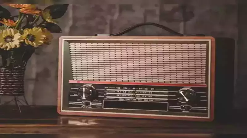 World Radio Day: History of the instrument and some iconic broadcasts