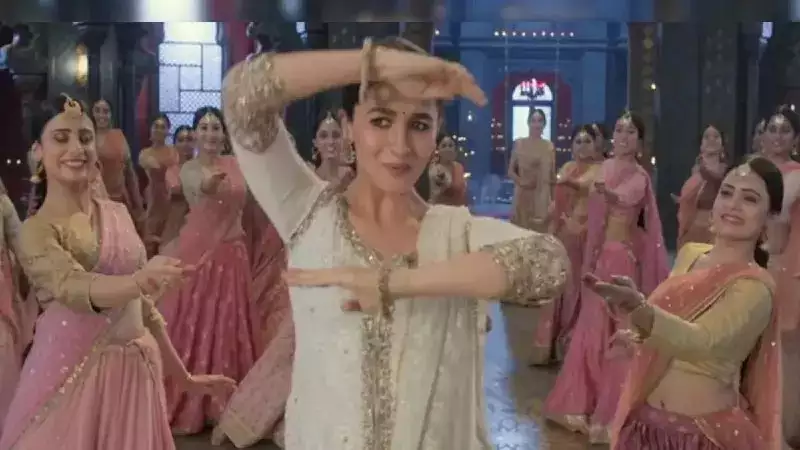 Alia Bhatt's dance from 'Kalank' gets a nod by The Academy. Watch viral video